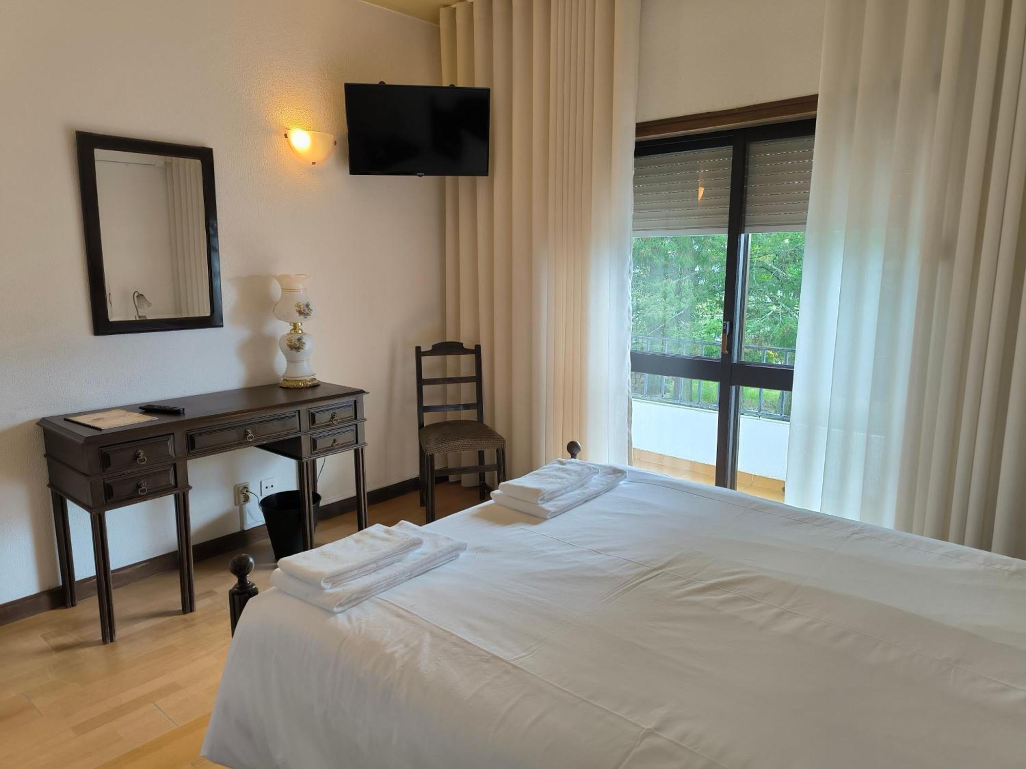 Lavanda Hotel Mira Serra Celorico Da Beira Luaran gambar